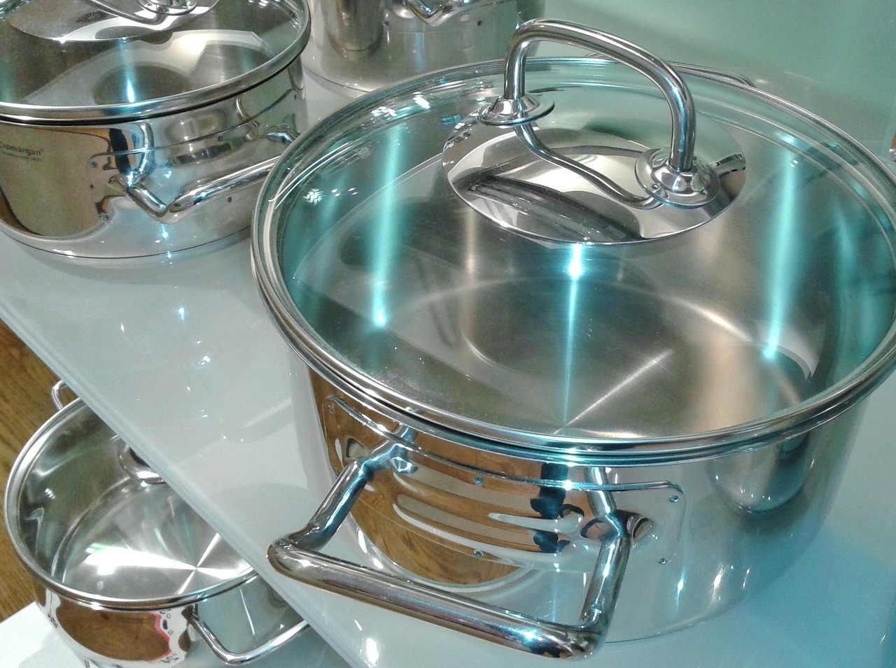 Easy-to-Lift Cookware for Seniors: Lightweight Options for Daily Cooking