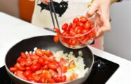 Best Sauté Pan With Lid: Top Picks on Amazon for Versatile, Everyday Cooking