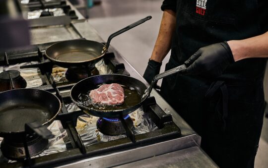 All-Clad vs Cuisinart Frying Pans — 2026 Buyer’s Guide + Picks