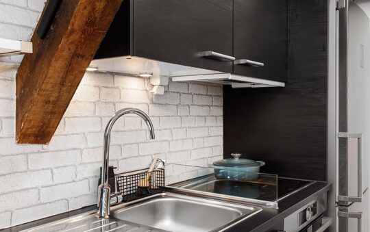 How to Organize Your Kitchen Cabinets for Maximum Efficiency (2026 Buyer’s Guide)